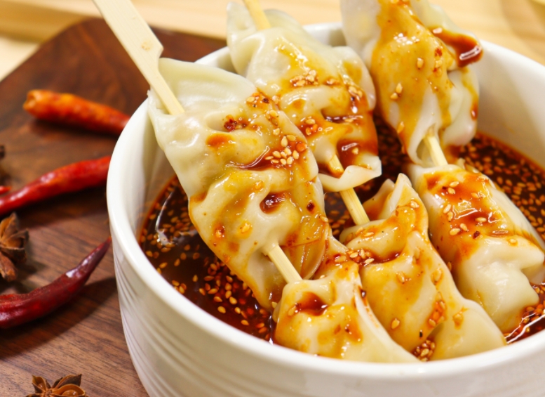 覆蓋家庭客群，注重“堂食+外賣”雙渠道